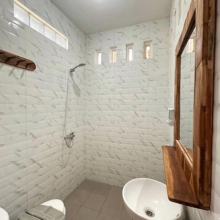 Bollata Beach House Гили-Эйр Экстерьер фото