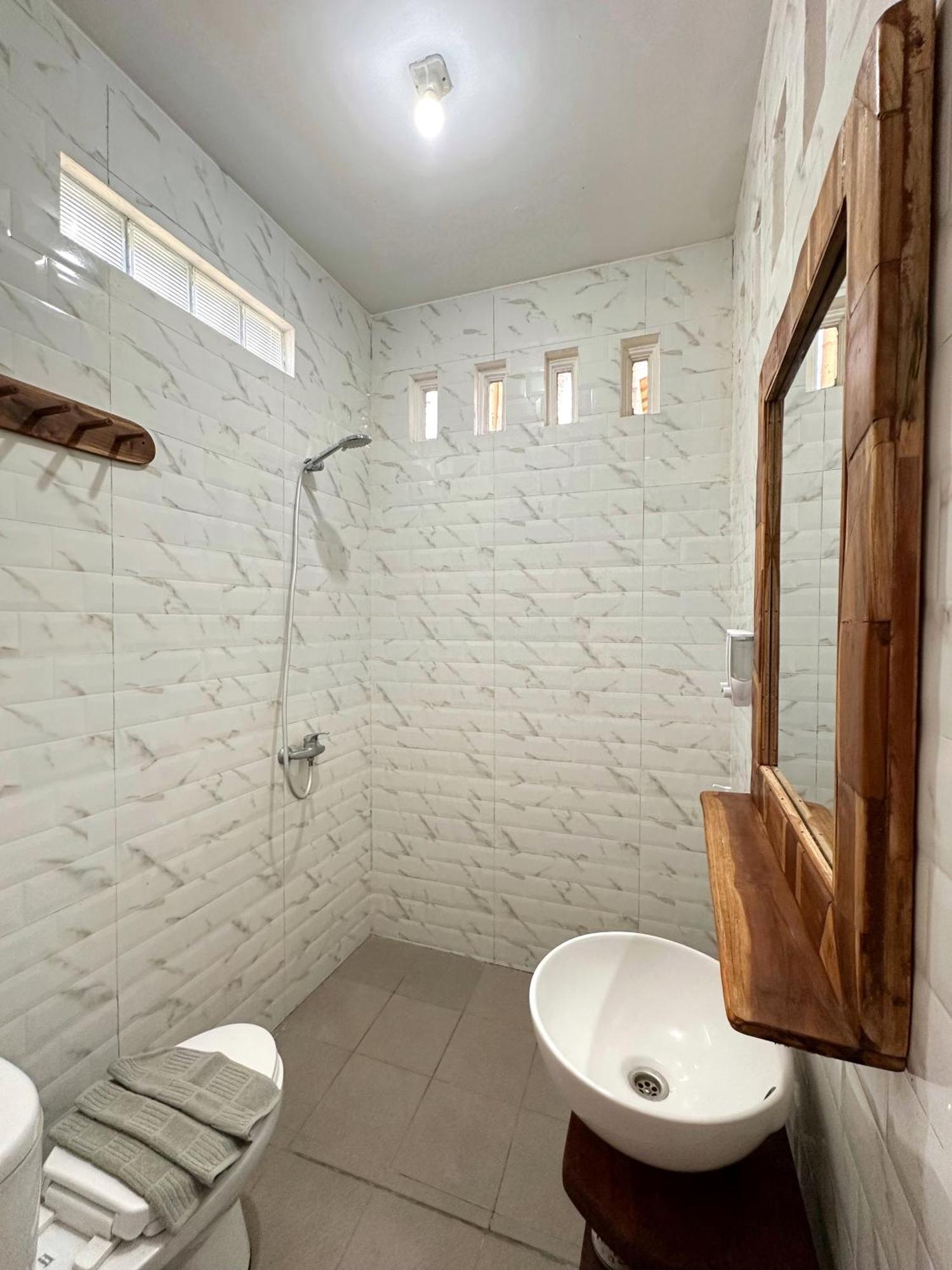 Bollata Beach House Гили-Эйр Экстерьер фото